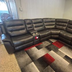 Brand New! 7pc Motion Sectional 😍/ Take It home with Only $39down/ Hablamos Español Y Ofrecemos Financiamiento 🙋🏻‍♂️
