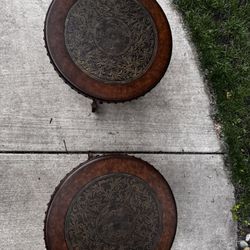 2 Side Tables