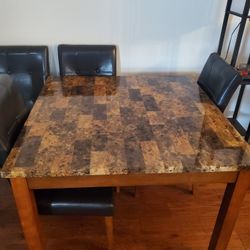 Dining table and 4 chairs set. 