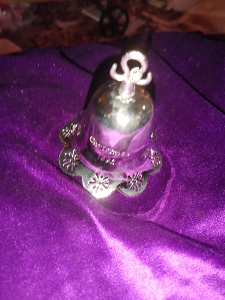 Towel Silver Musical Christmas Bell, 1992