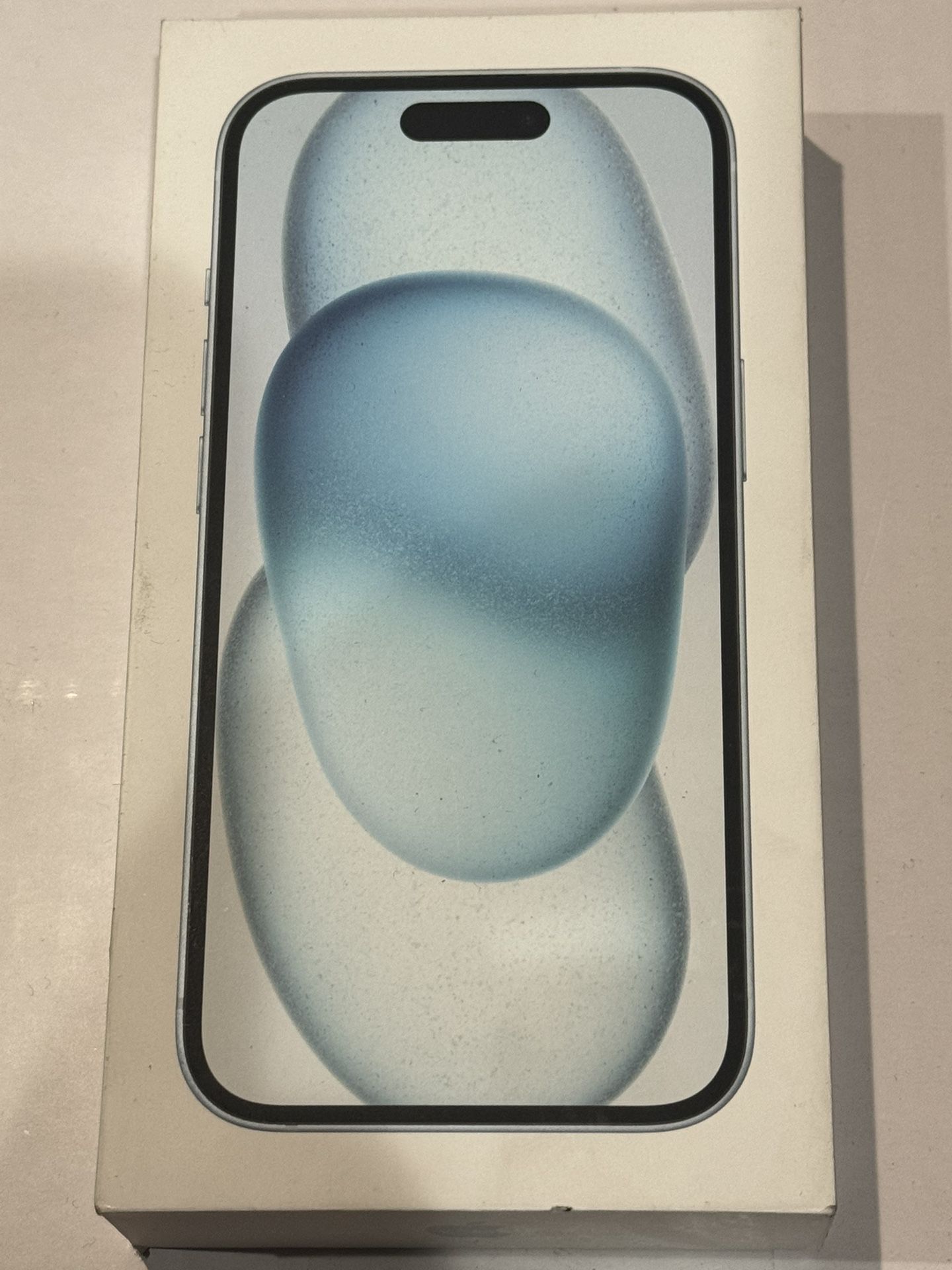 iPhone 15 (BLUE)