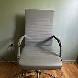 Computer Chair. Good Conditions 