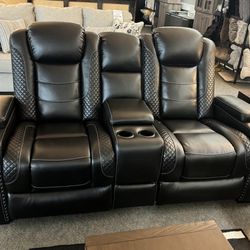 Black Power Reclining Sofa And Loveseat/ Fast Delivery 