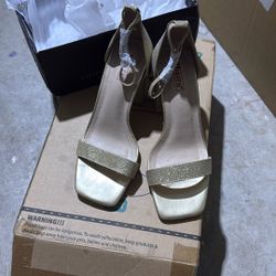 Women’s Block Heels Gold