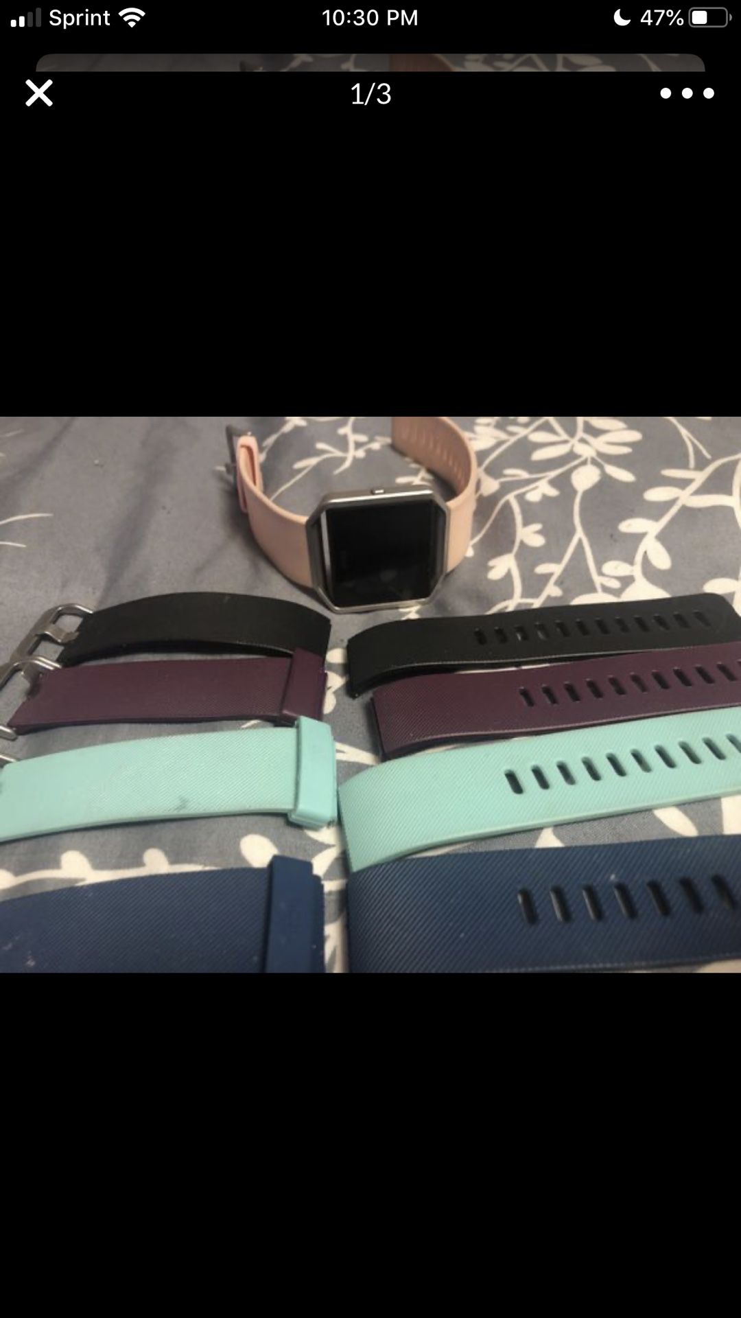 Fitbit Blaze - Excellent condition- comes with charger and several bands