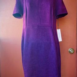 CALVIN KLEIN Flutter Sleeve Sheath Cocktail Purple Dress.
NEW With Tag.
Size 14.
Original Price:129$ + Tax.