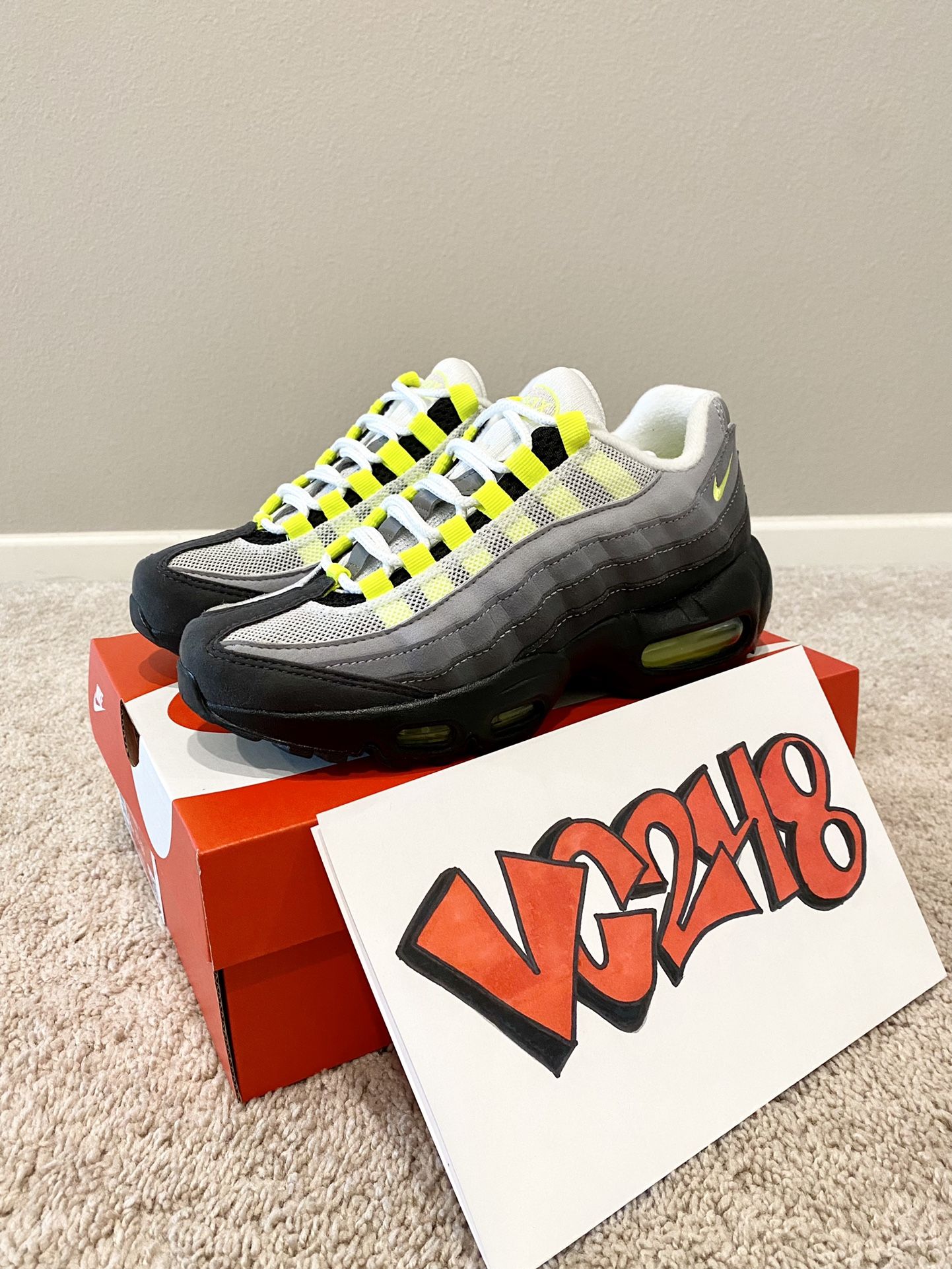 Nike Air Max 95 OG Neon 2020 Size 4y