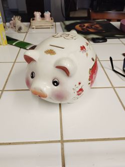 1970s piggy bank was painted on sides should come  off easy