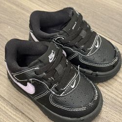 Toddler Boy Shoes Bundle (Nike + Crocs) Size 11 Cm