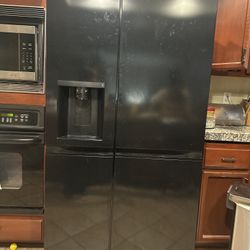LG 27 cu ft Black fridge! 