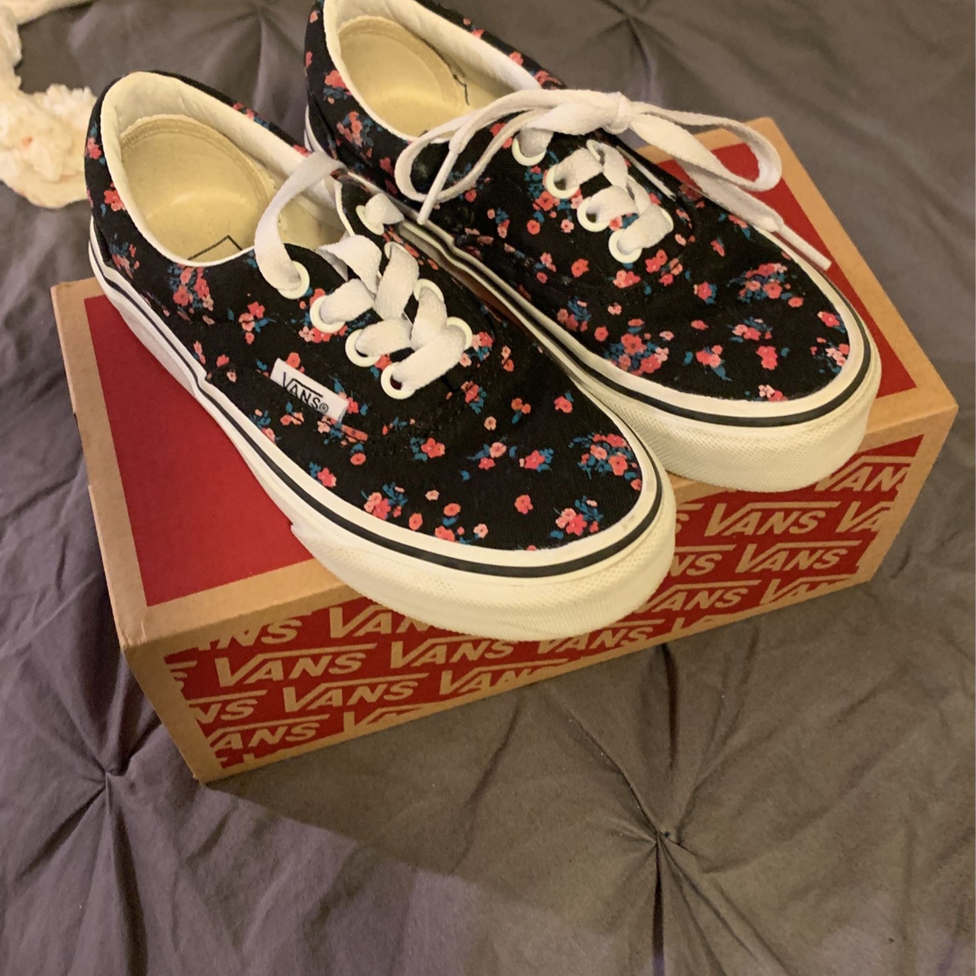 girls vans size 11.5