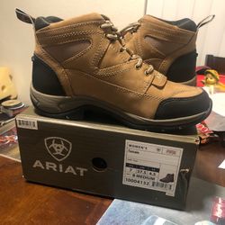 Women’s Hiking Boots  From Bootbarn