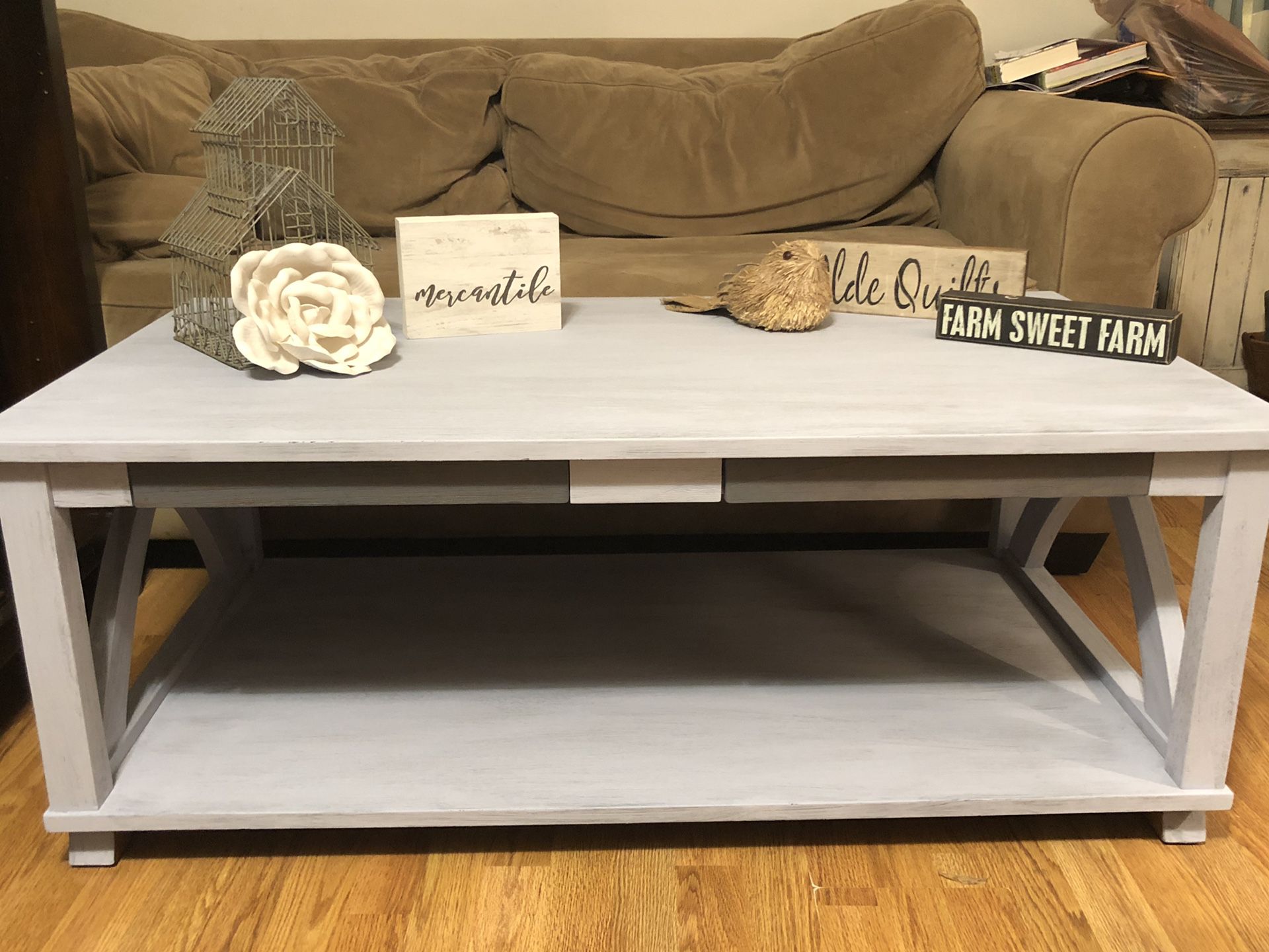Cute Farmhouse Style Coffee Table- Solid Wood