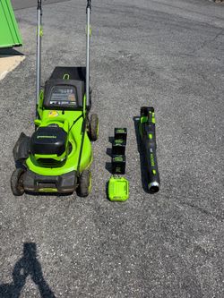 80V 21" Cordless Battery 4-in-1 Push Lawn Mower and 700CFM Blower Combo Kit 5.0 ah battery and 6a charger