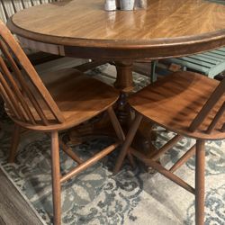 Vintage Table And 4 Chairs
