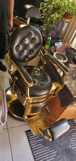 Barber beauty chair.