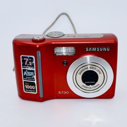 SAMSUNG S730 Digital Camera 7.2MP - 2.5" LCD - 3x Optical Zoom - Tested WORKING!