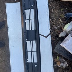 2023-2025 Ford escape lower plastic