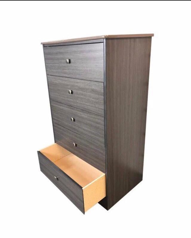 5 Drawer Dresser /Comoda 5 Cajones 