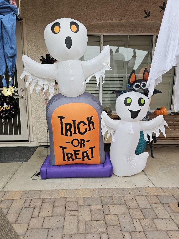 Halloween Electric Lighted Blow Up
