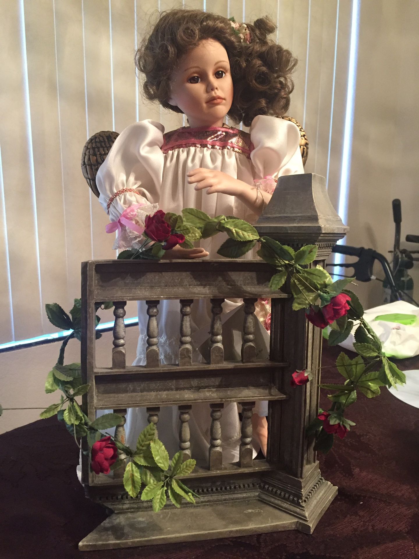2 vintage Danbury Mint porcelain dolls