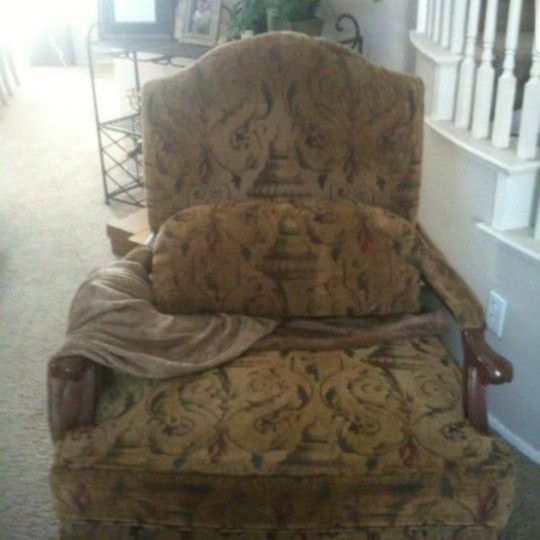 Oversized LOUIE ACCENT CHAIR