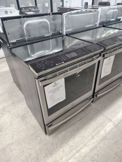 $2399 GE Profile 30 in slide in induction electric range with airfry