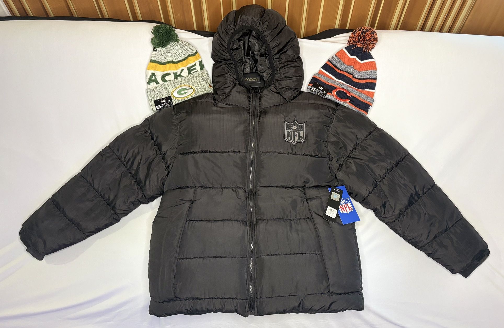 Black NFL Official Sideline Puffer Jacket W/ Beanie - NWT