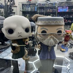 Funko 10in Pops. Star Wars, Harry Potter, Ghostbusters, Joker. Send Offers 