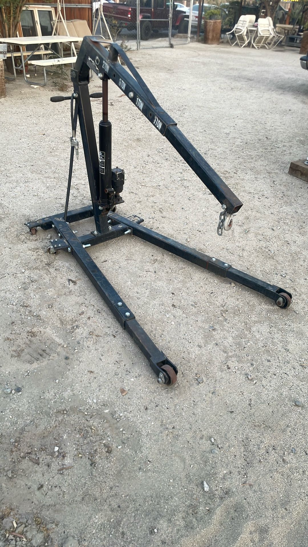 Hydraulic Engine Hoist