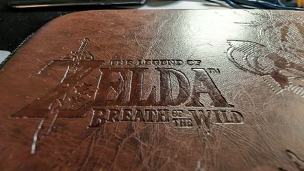 (SWITCH NOT INCLUDED) Zelda Breath of The Wild leather like travel case for Switch