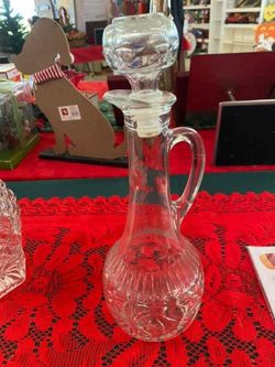 Starburst Glass Whiskey Spirit Jug Decanter with Handle and topper