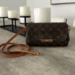 Louis Vuitton Monogram Canvas Favorite MM Shoulder Bag