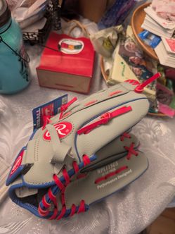 New baseball glove