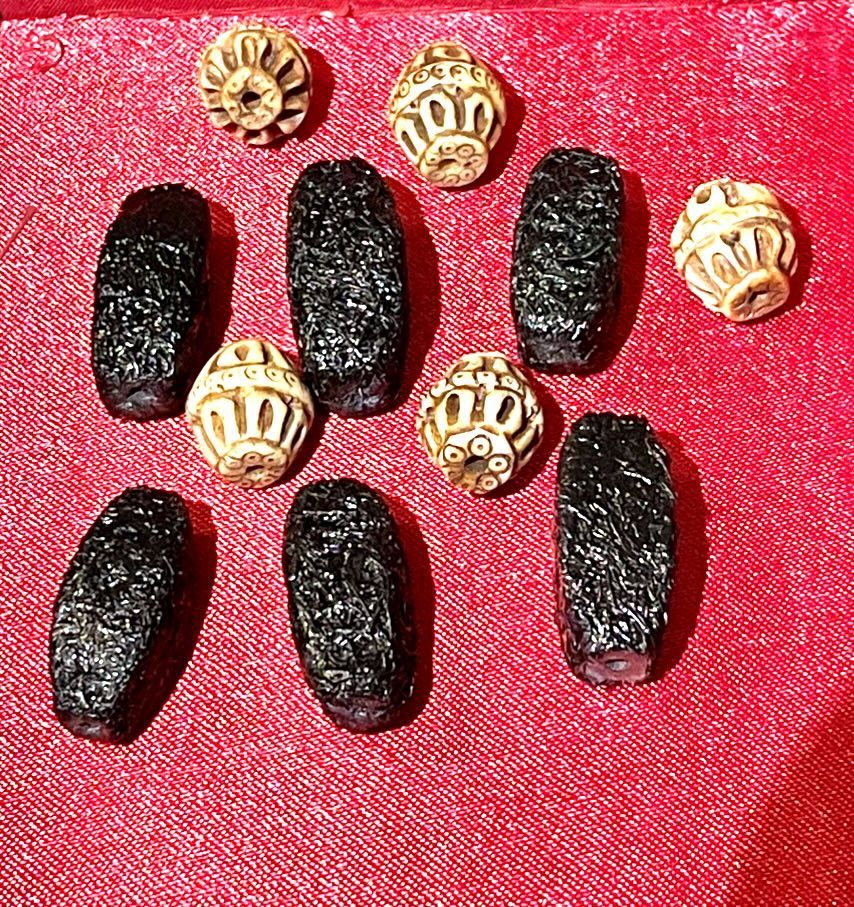 Lot Of Bone And black Beads!