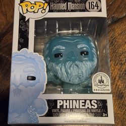 Funko Pop Haunted Mansion Phineas/Gus Error Box