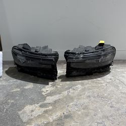 2024 JEEP GRAND CHEROKEE HEADLIGHTS
