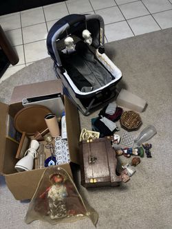 Lot of random yard sale stuff $10 takes all No separating