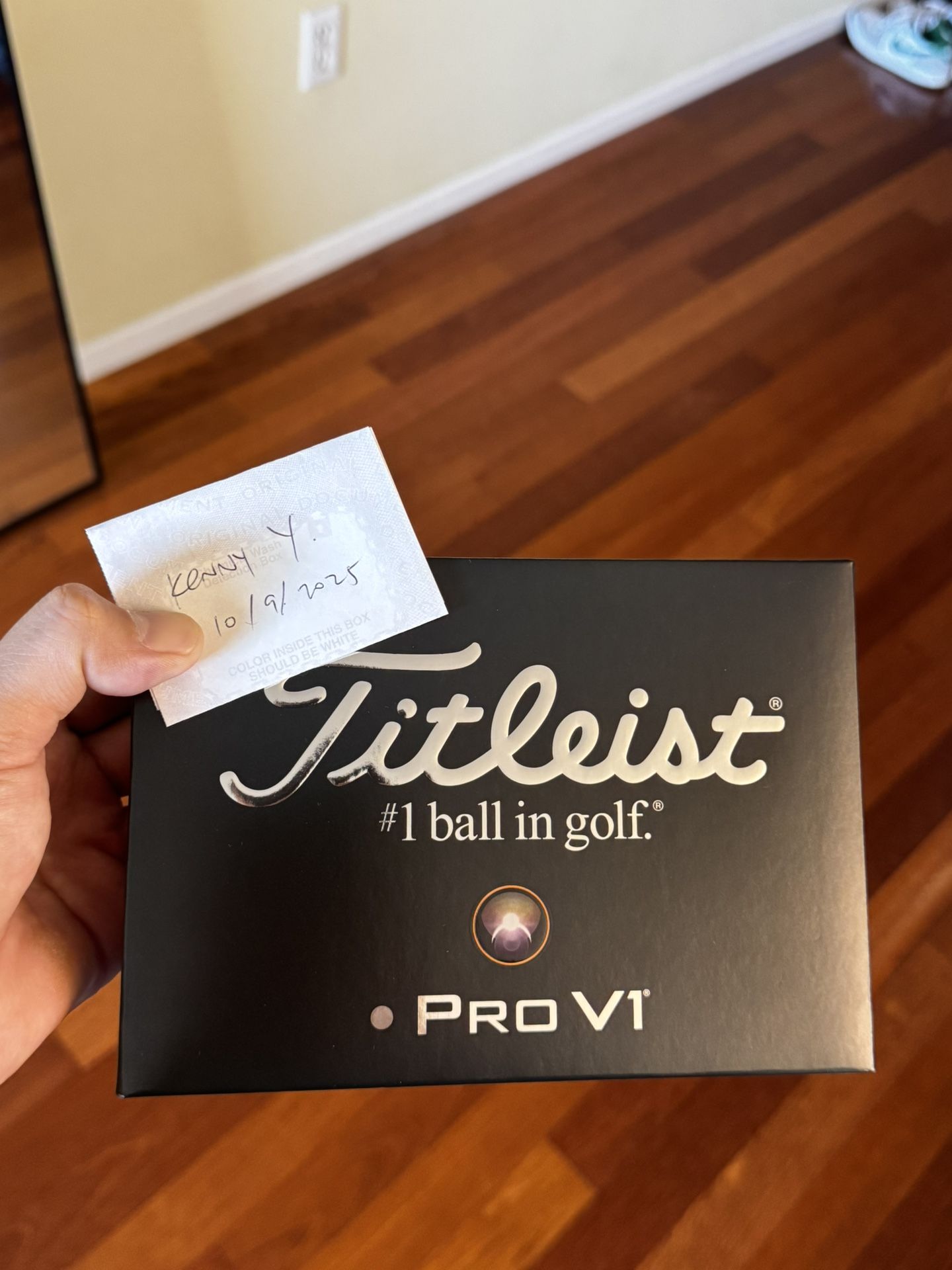 Titleist Pro V1 Left Dot *RARE*