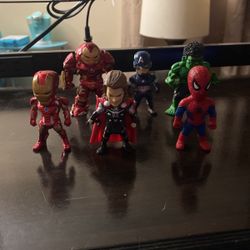 Mini Marvel Figures