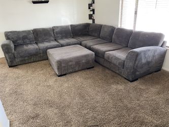 2Pc Sectional With Ottoman 