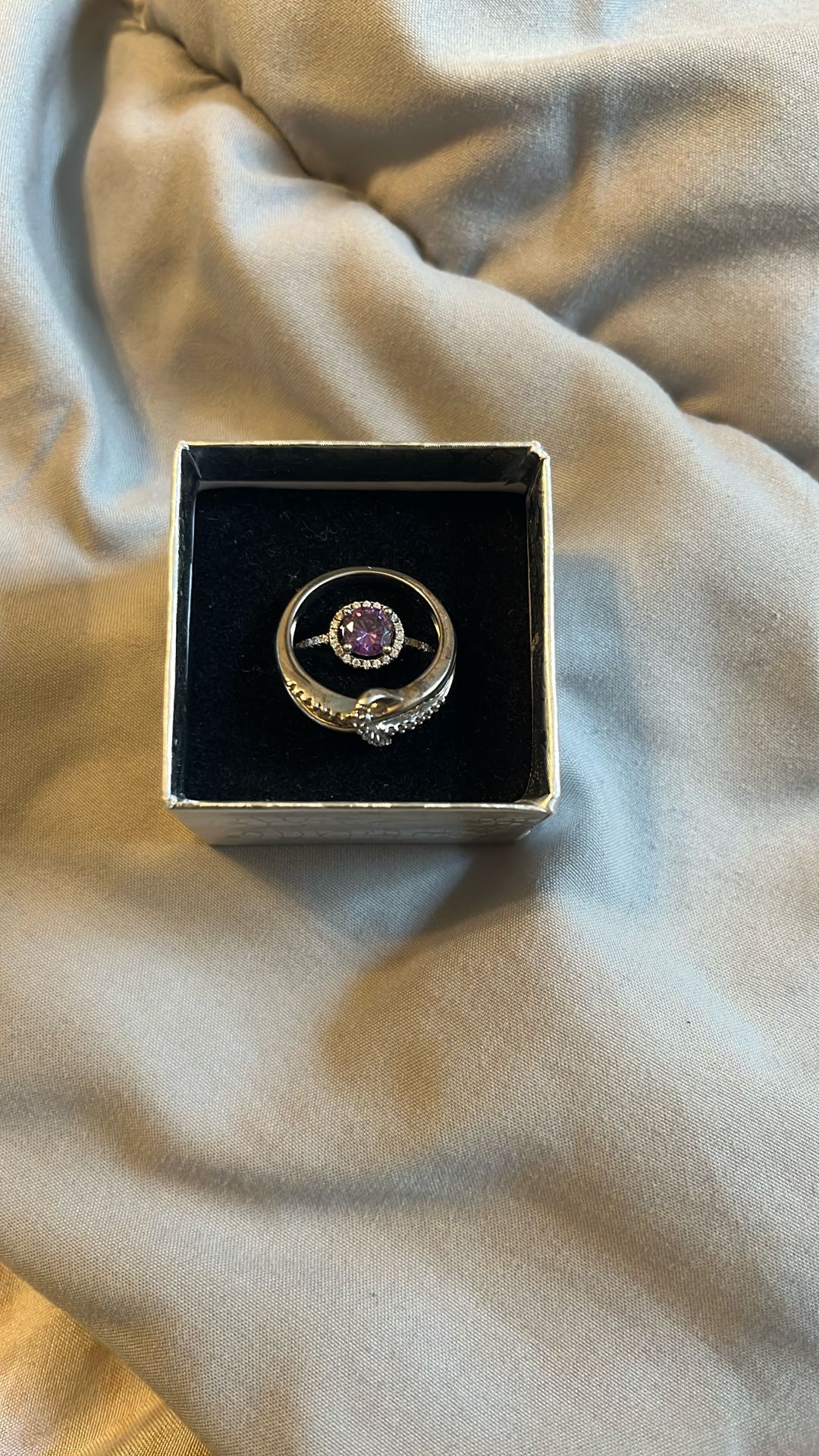 New rings with box