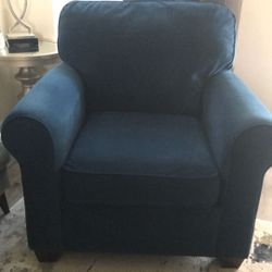 Furniture: Comfortable Designer Navy Accent Chair