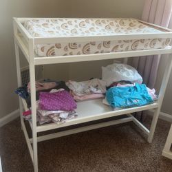 BABY CHANGING TABLE WITH BED 