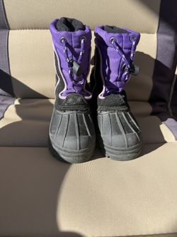Snow boots,Toddler Size 8