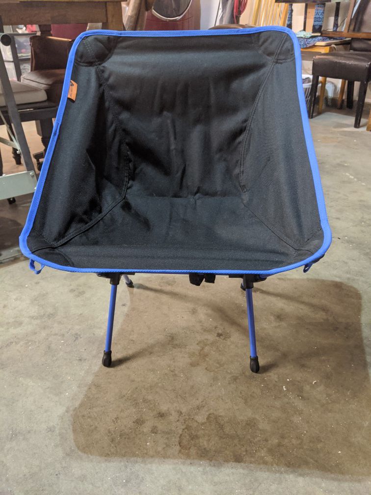 Portable backpacking chair