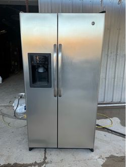 GE REFRIGERATOR