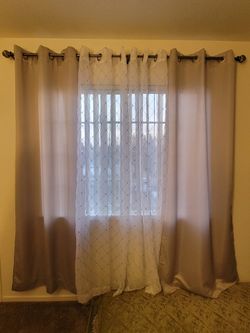 3 Window Curtains 