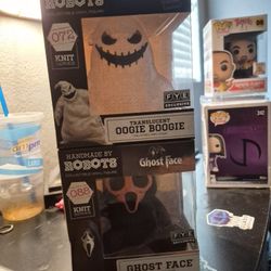 Handmade By Robots Knitted addition