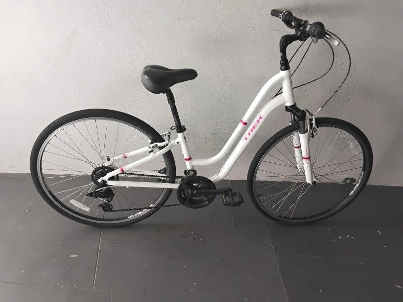 BICYCLE TREK 21 SPEED SIZE 29 BRAND NEW